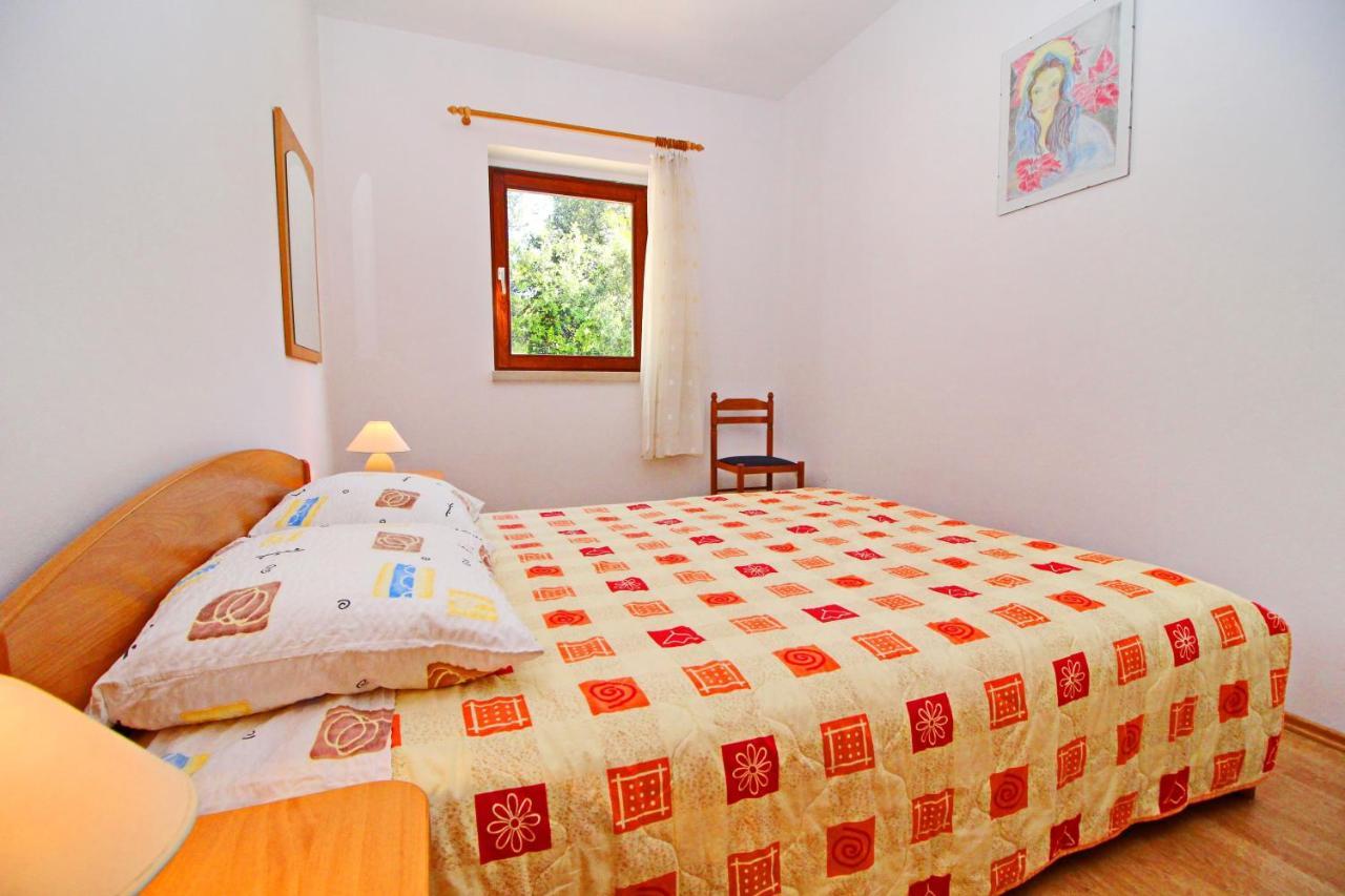 Apartment Classic Zrnovo Exterior photo